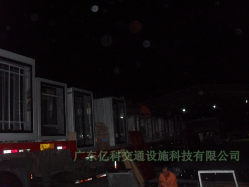 珠海橫琴島候車亭出貨-49
